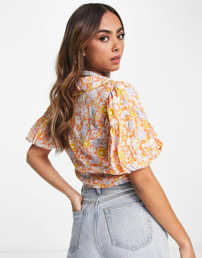 Urban Revivo retro floral print collar detail blouse in red