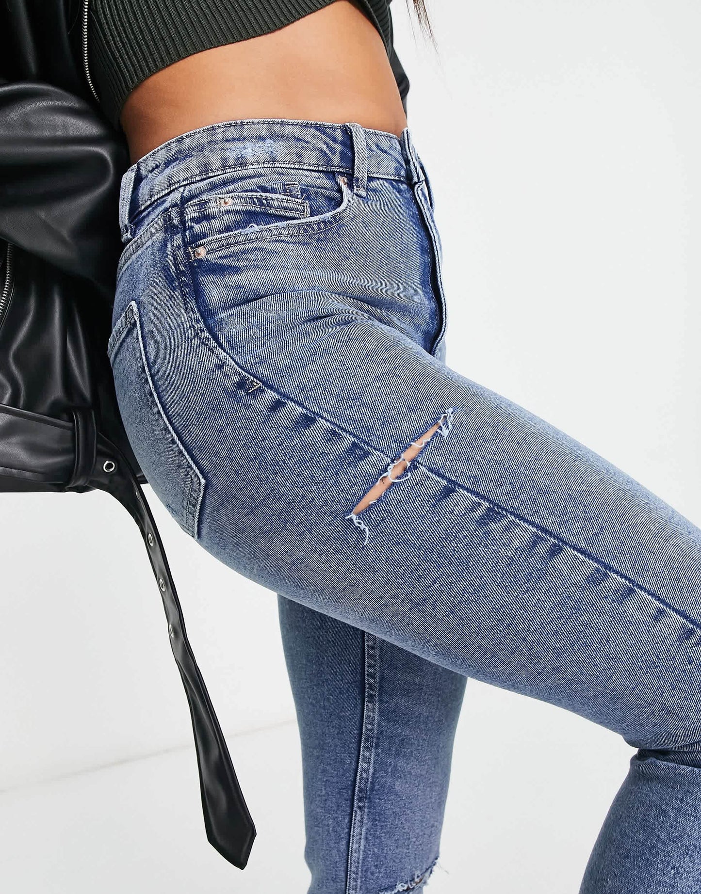 Stradivarius Tall slim mom jean with stretch and rip in medium blue