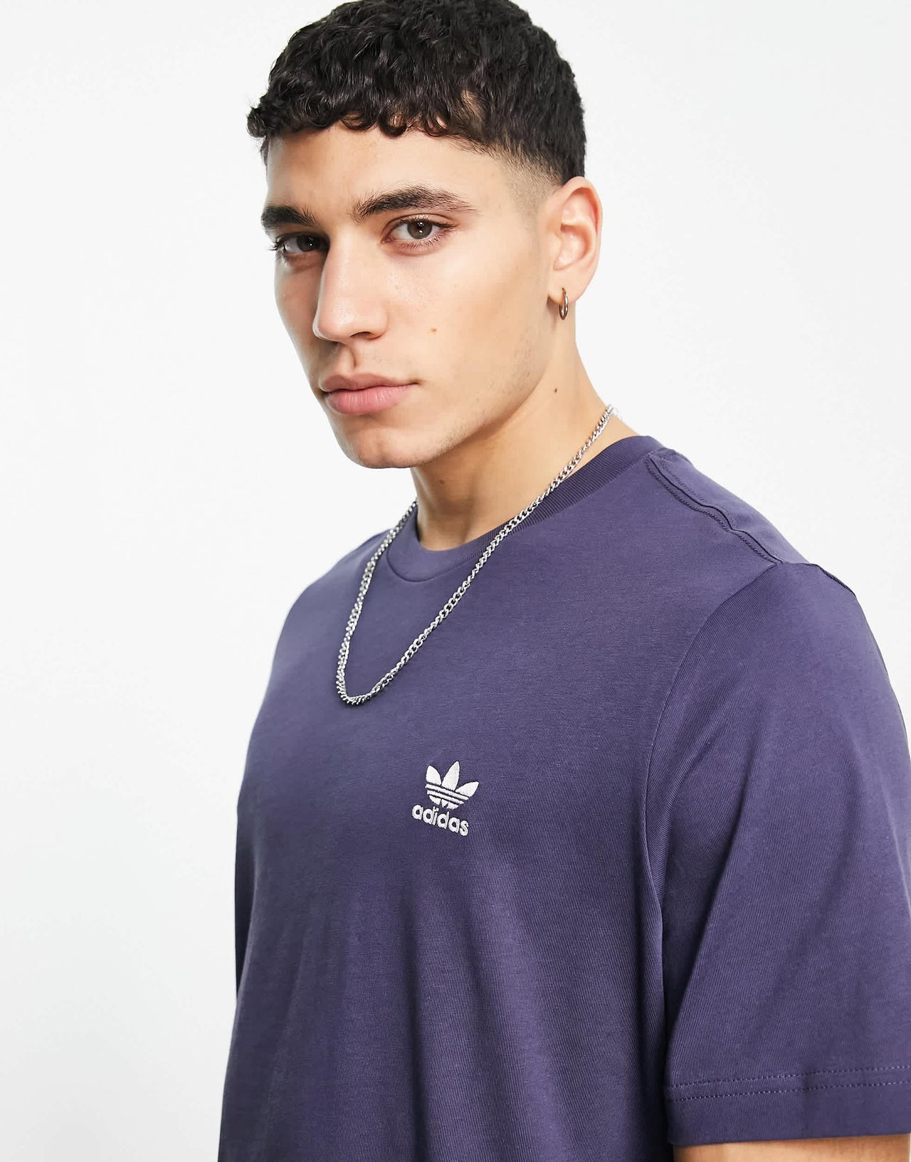 adidas Originals Essentials t-shirt in shadow navy