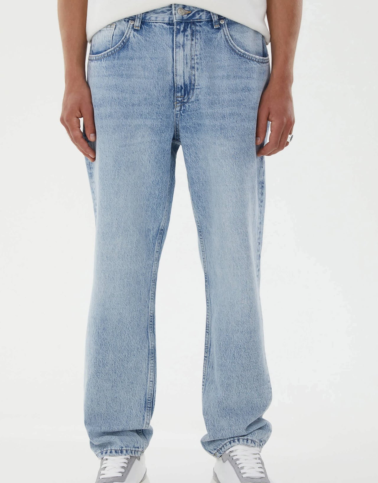 Pull&Bear loose fit jeans in blue