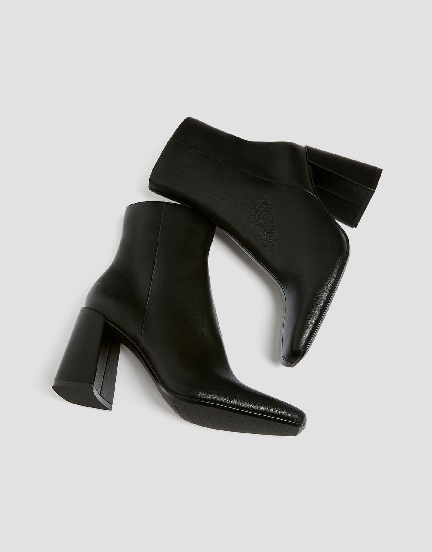 Pull&Bear heeled ankle boot in black