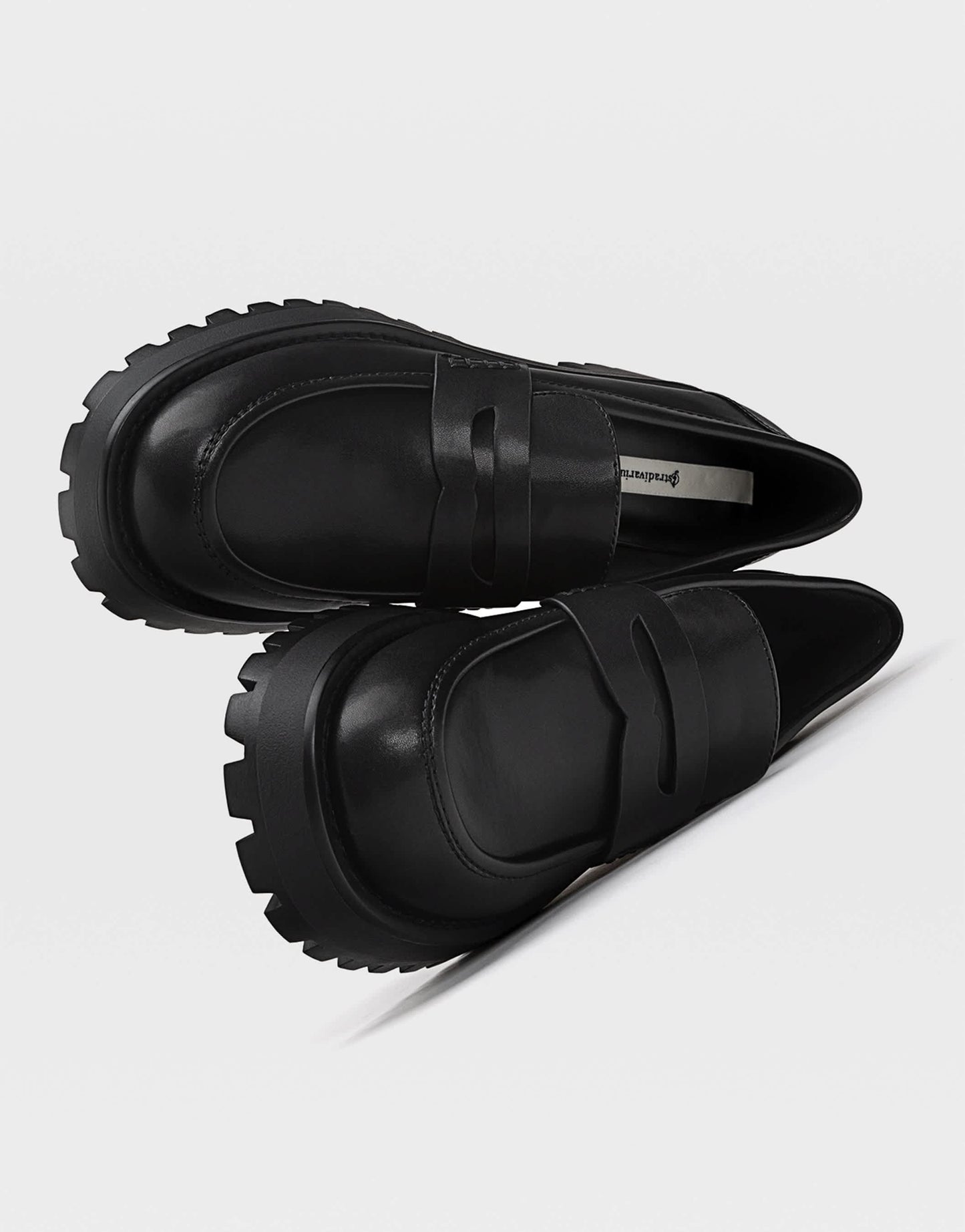 Stradivarius loafer in black