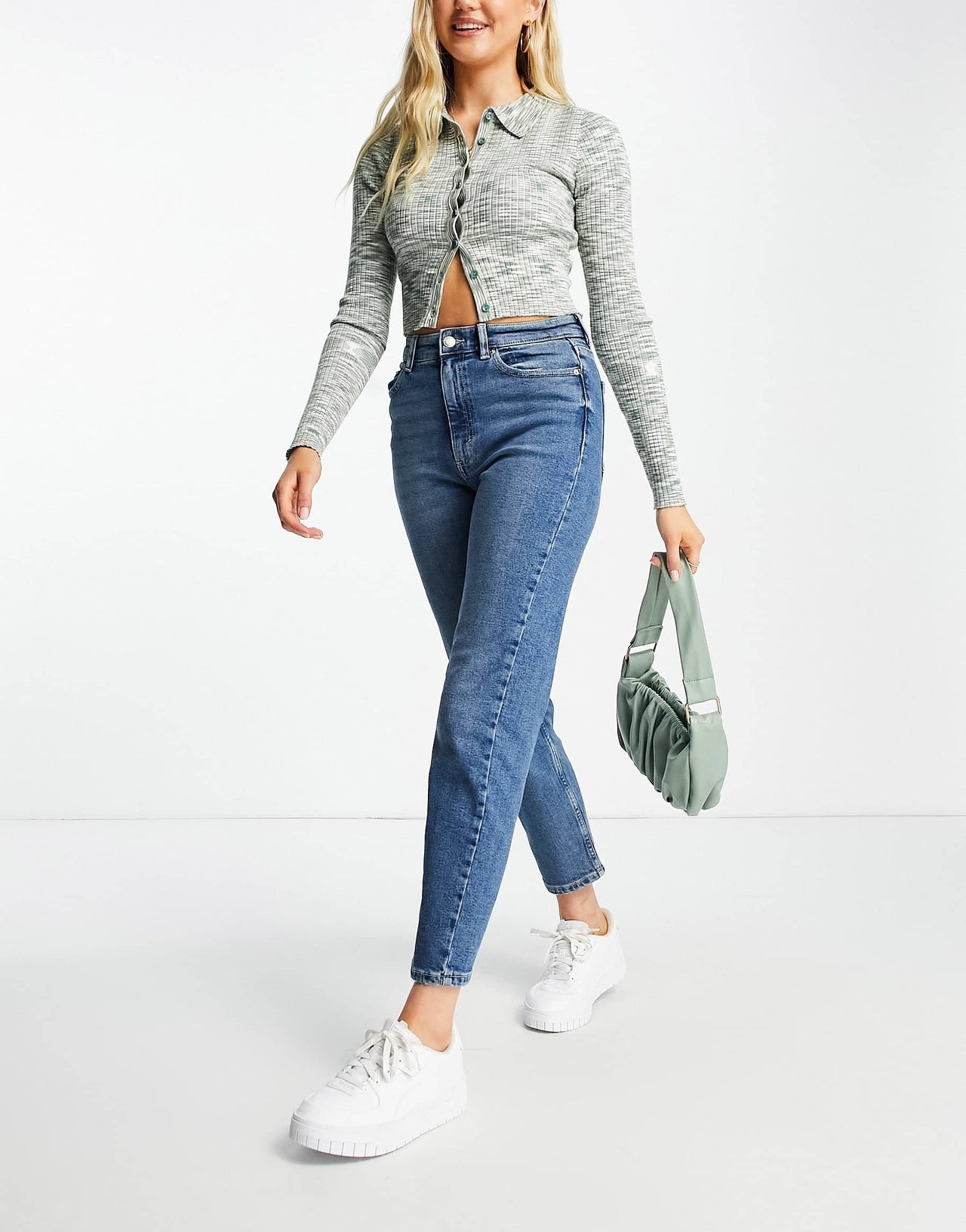 Pull&Bear slim mom jeans in mid blue