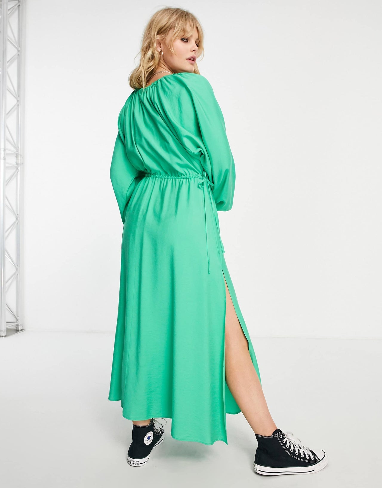 Topshop textured ruched channel midaxi dress in green