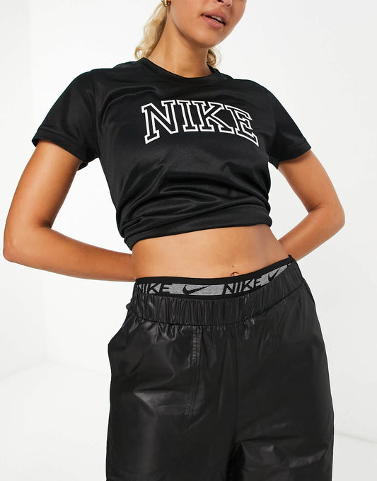 Nike Running Swoosh Run heritage logo t-shirt in black and white