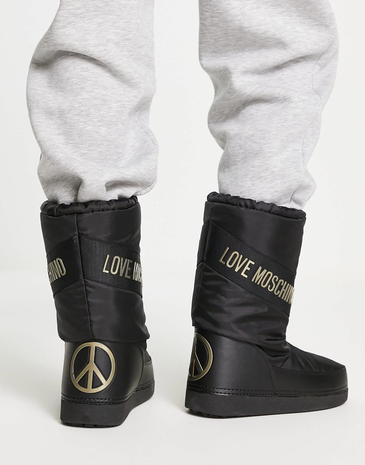 Love Moschino classic Snow boots in black