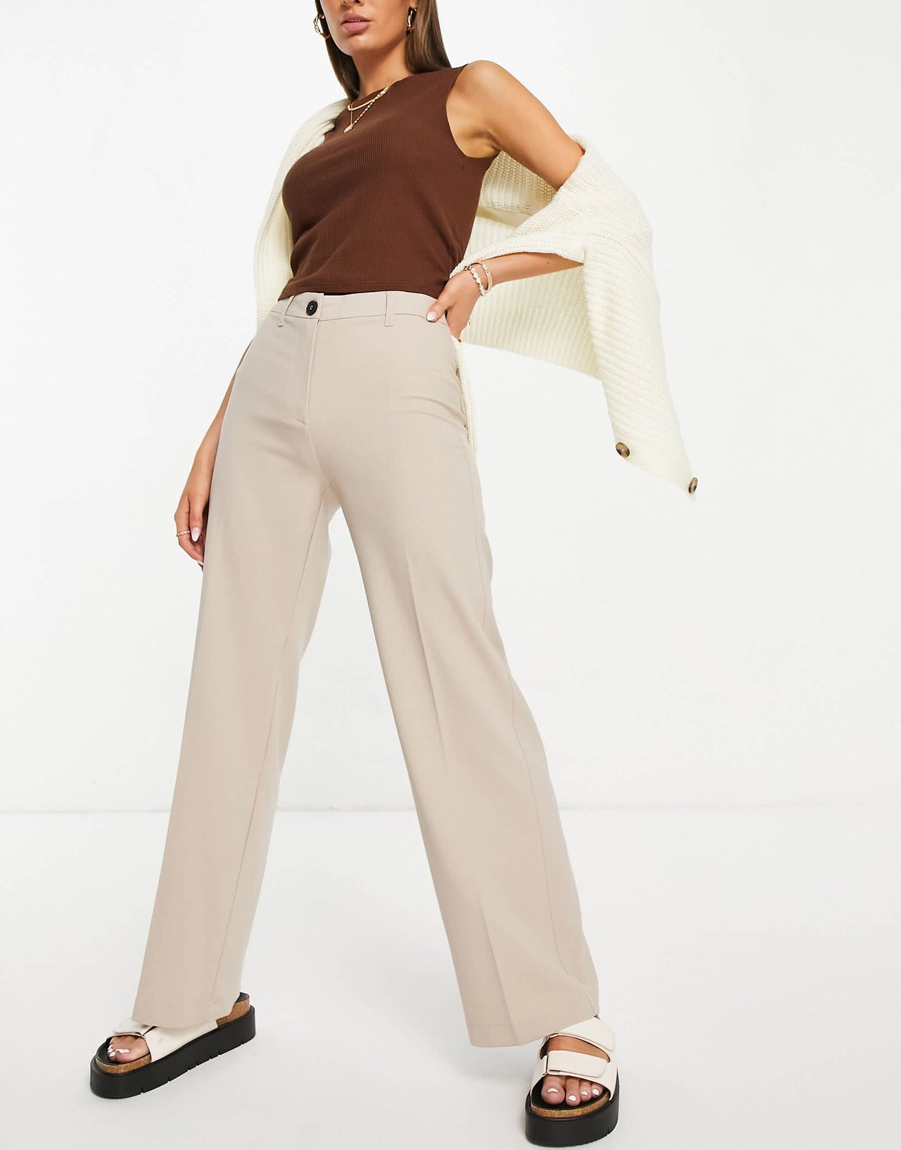 Bershka wide leg slouchy dad tailored trousers in mushroom