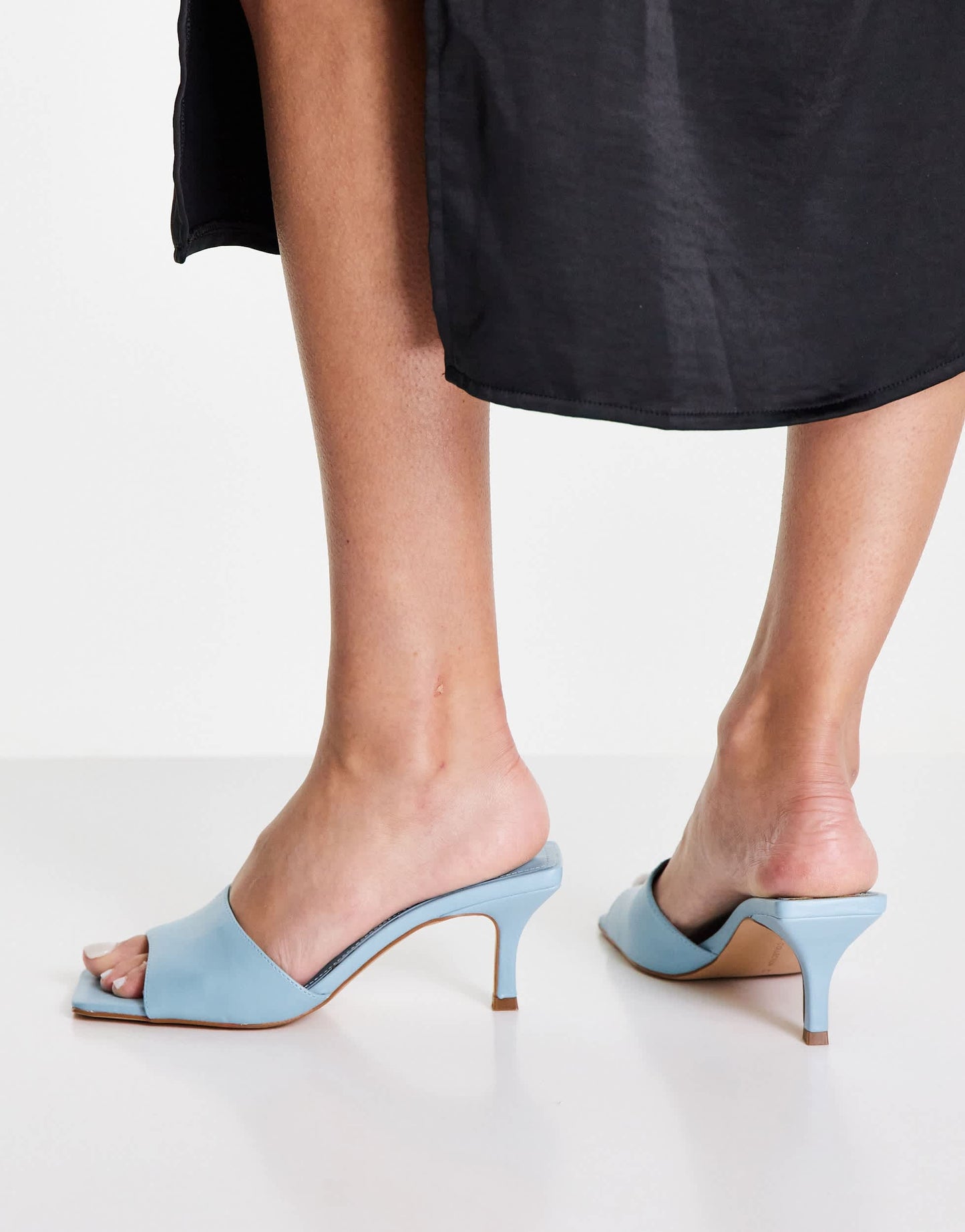 Pull&Bear mid heel mule sandals with square toe in blue