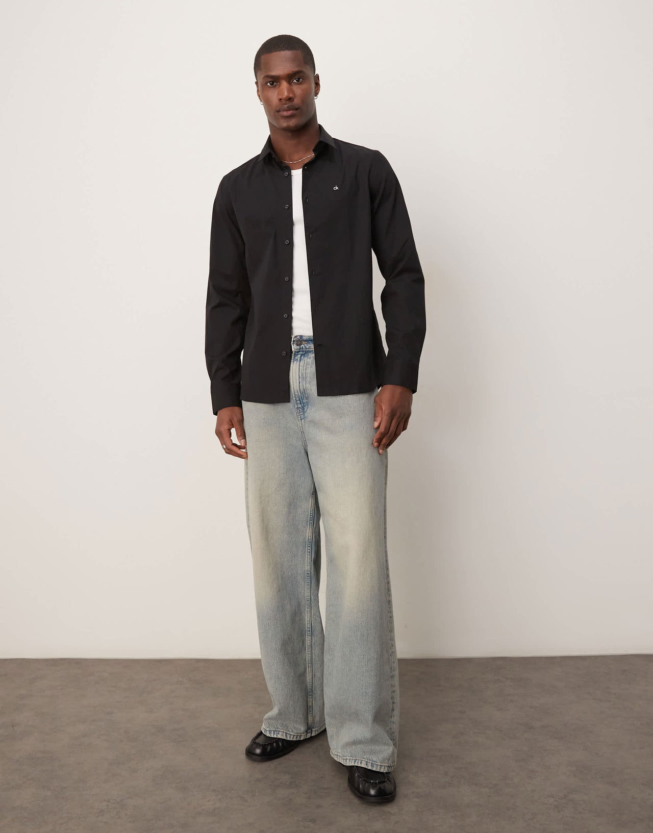 Calvin Klein slim fit stretch poplin shirt in black