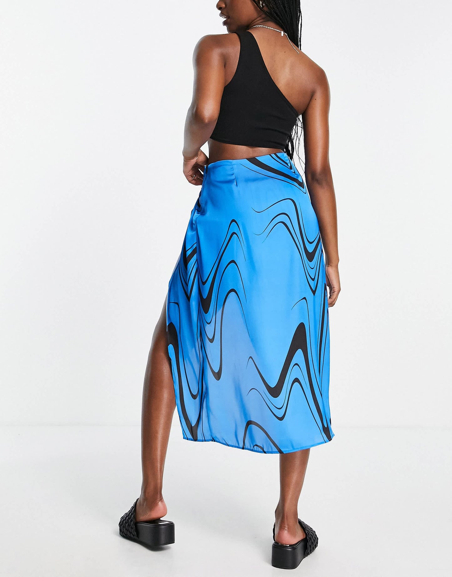 Bershka gathered split detail midi skirt in blue graphic print
