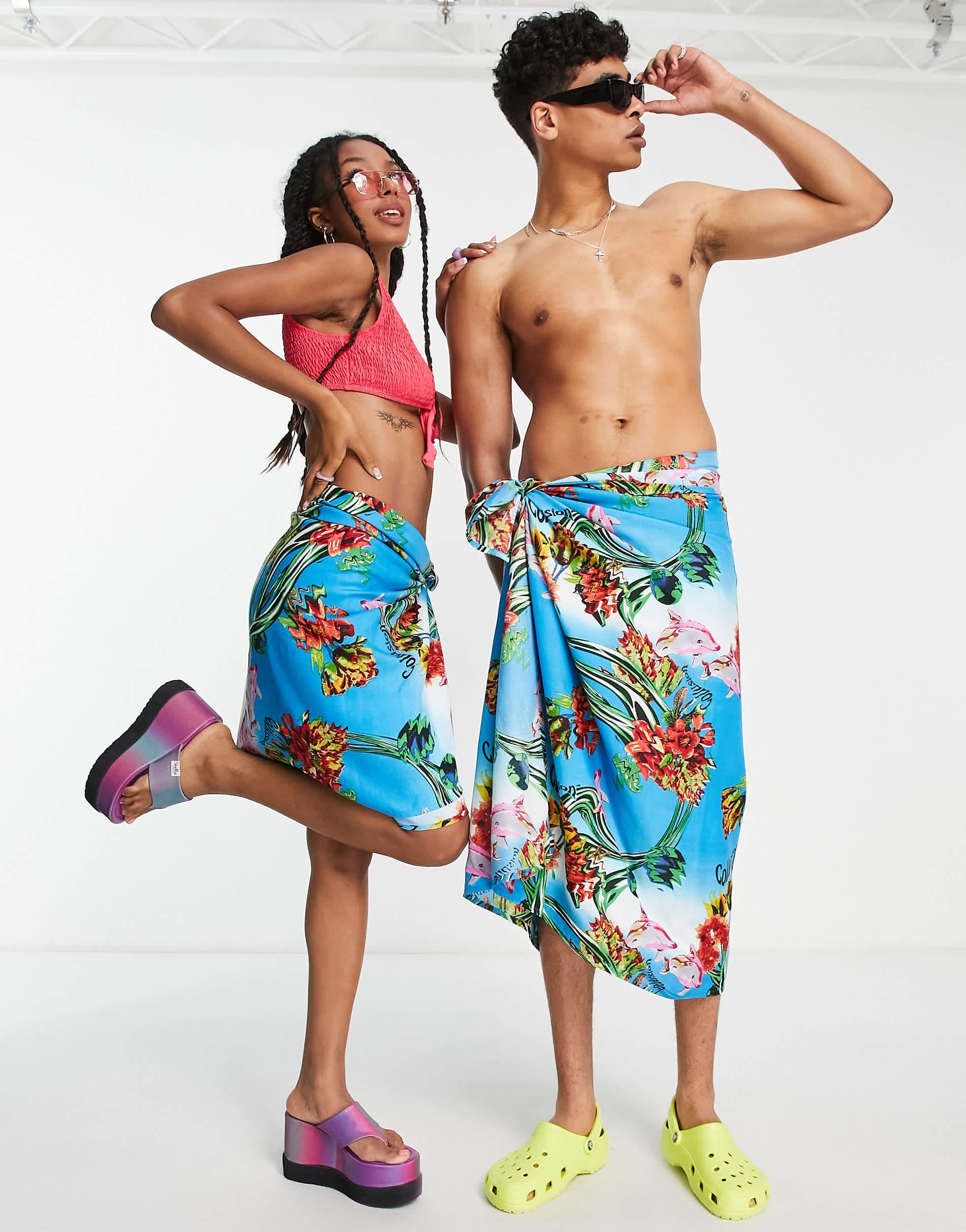 COLLUSION Unisex floral print midi woven sarong in multi - MULTI