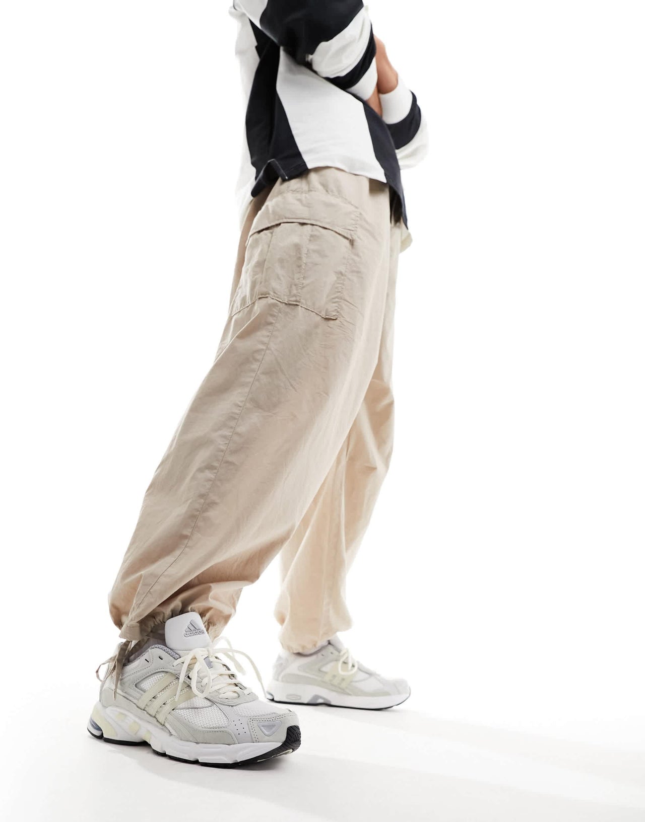 adidas Orignals Response CL trainers in off white