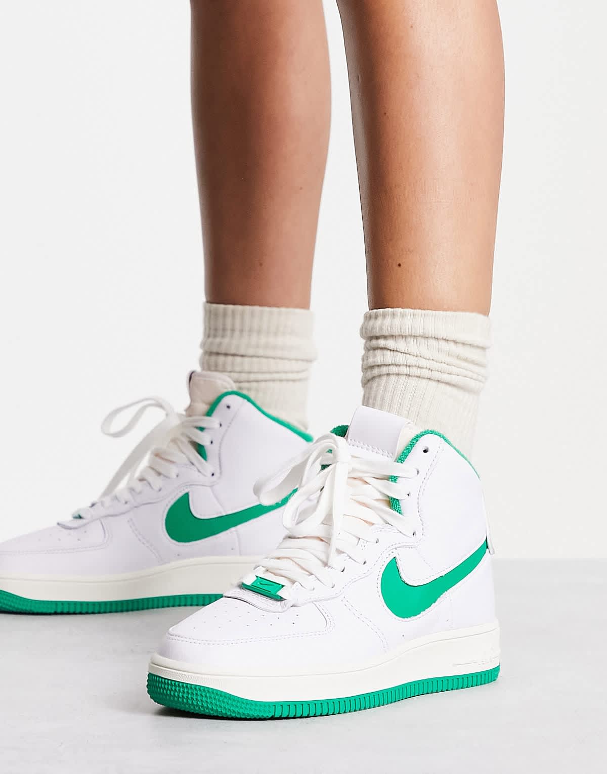 Nike Air Force 1 Sculpt trainers in white/green - WHITE