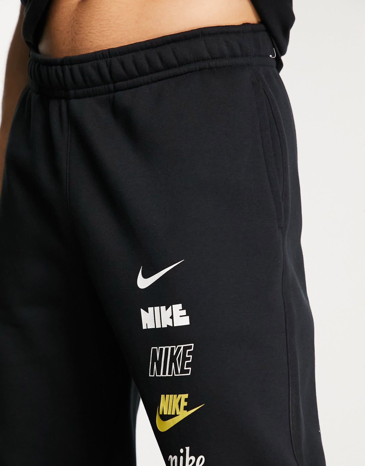Nike Club logo joggers in black