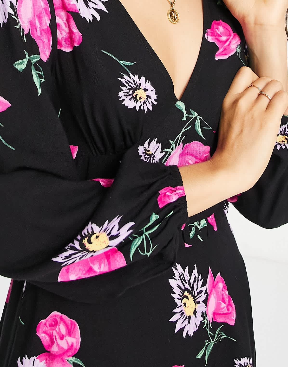 Miss Selfridge Petite frill detail mini tea dress in largescale floral