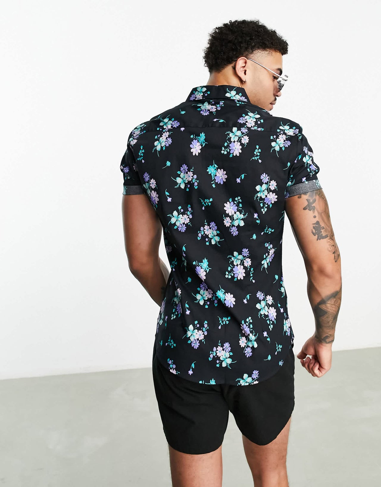 ASOS DESIGN stretch skinny shirt in black and blue floral print