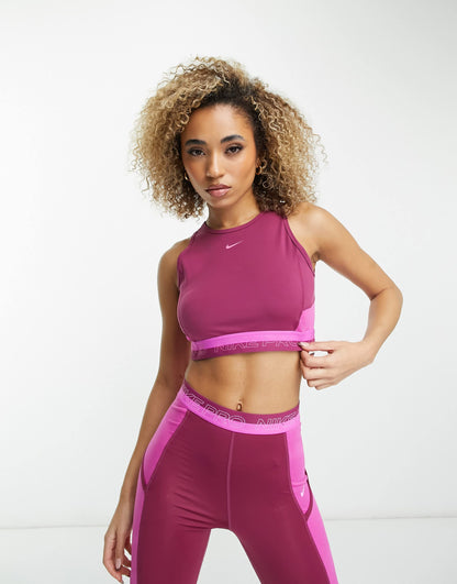 Nike Pro Femme Training Dri-FIT cropped tank top in purple