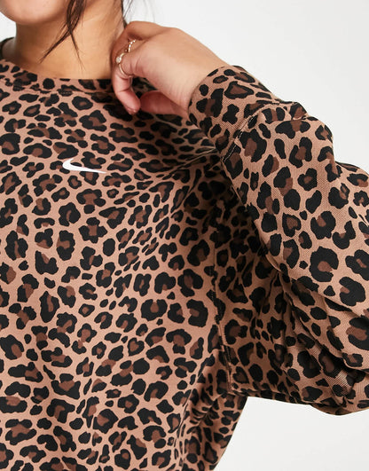 Nike One Training Dri-FIT crew neck sweatshirt in brown leopard