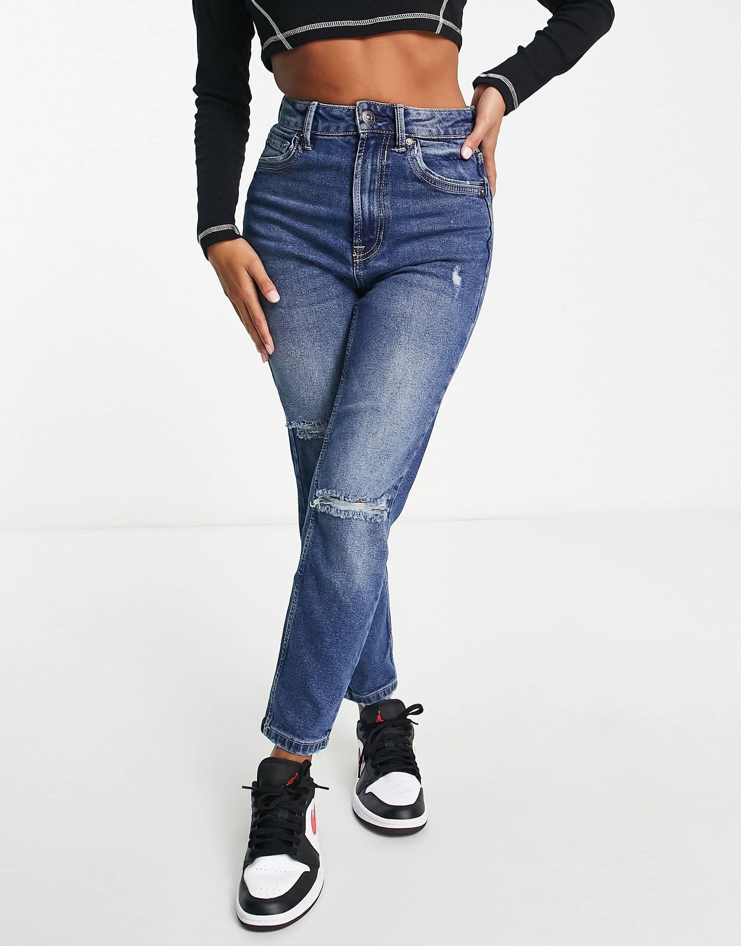 Stradivarius Petite slim mom jean with stretch and rip in medium blue