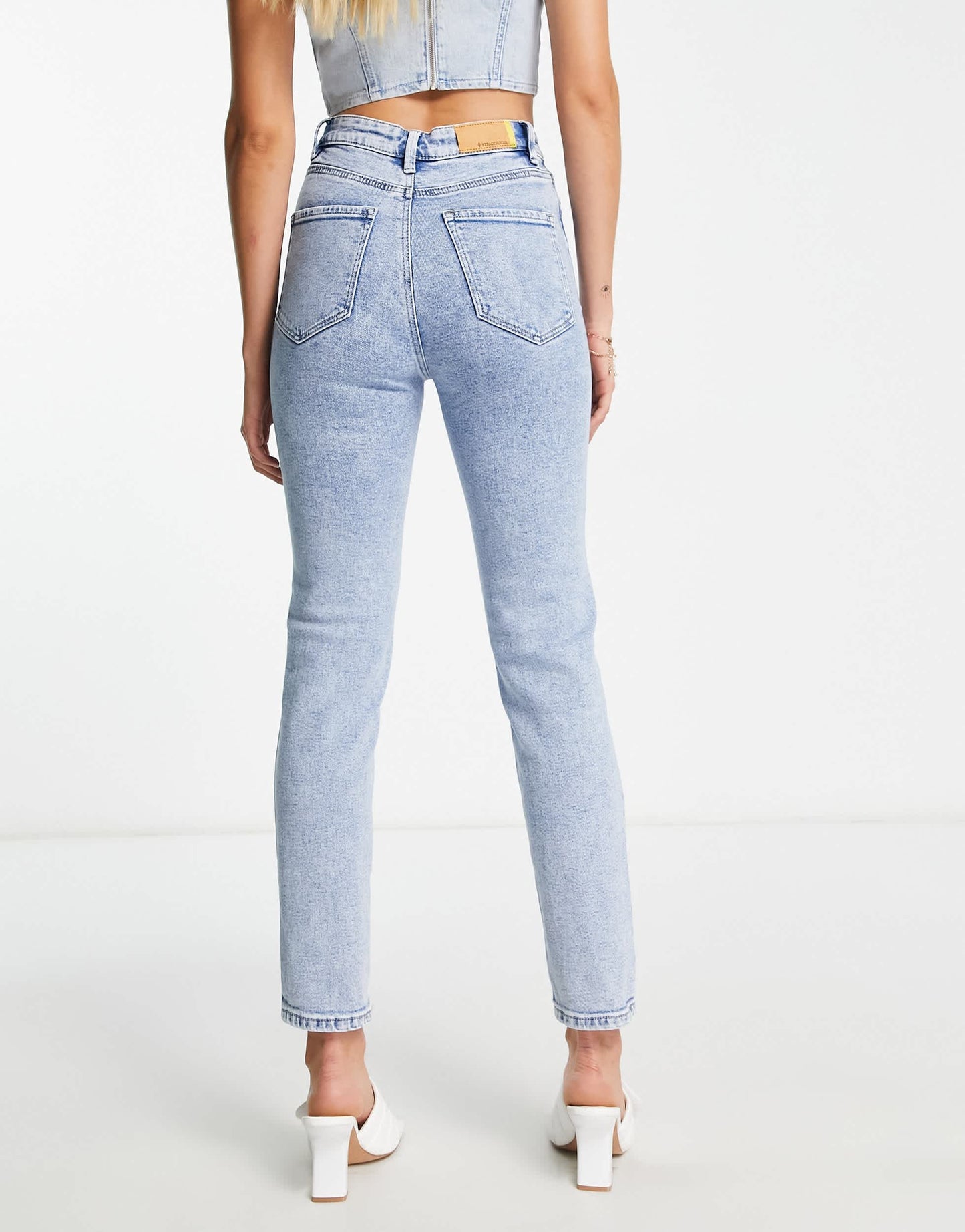 Stradivarius Tall slim mom jean with stretch in washed blue