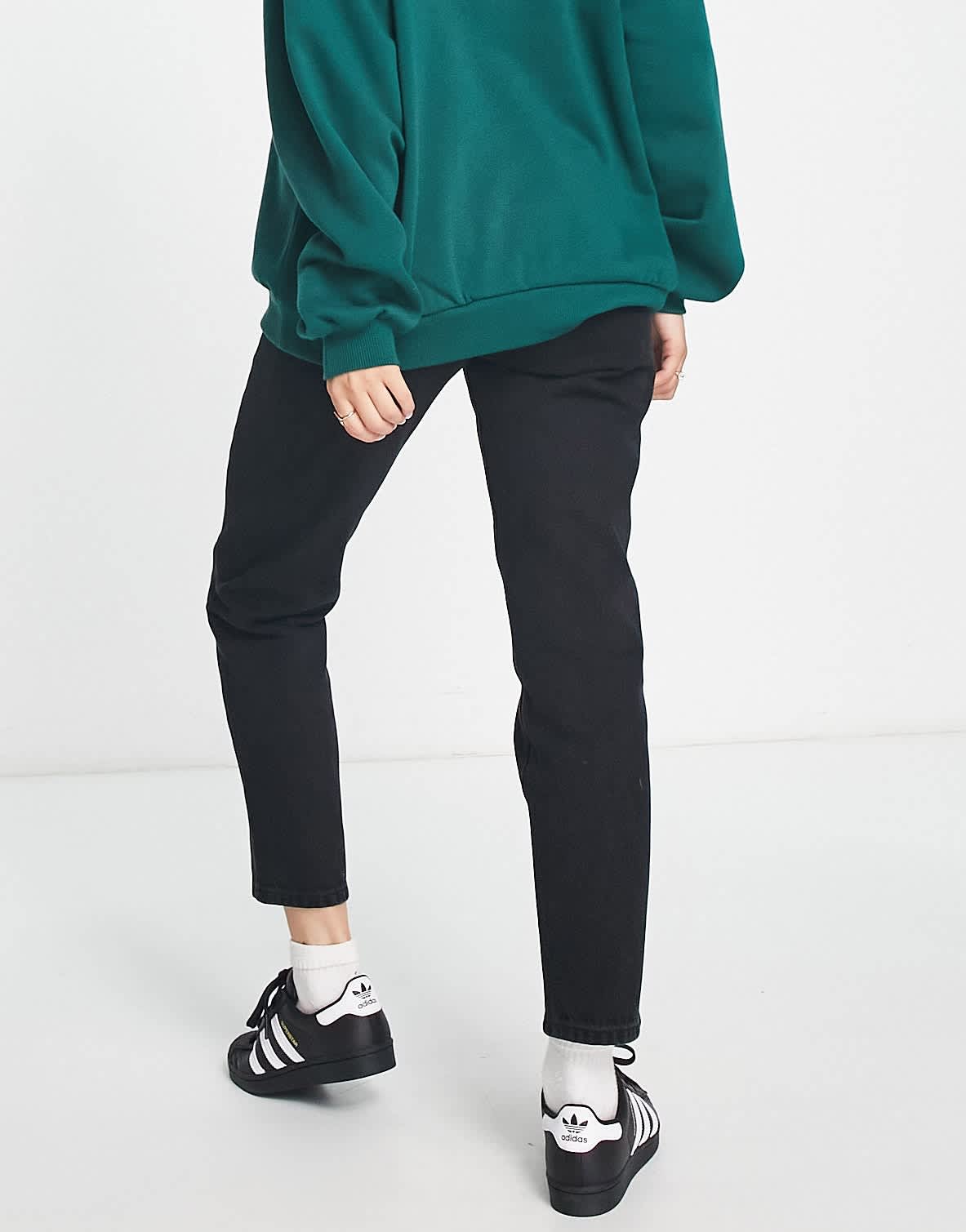 Pull&Bear high waisted mom jean in black