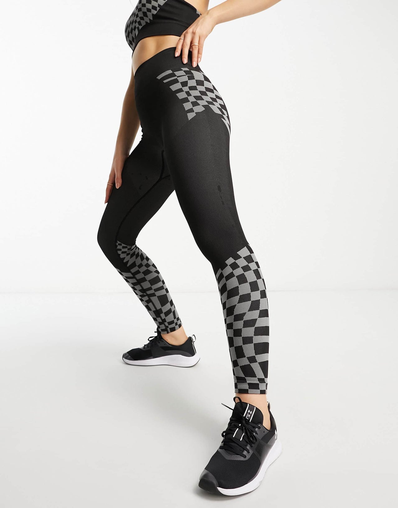 Urban Threads seamless leggings in checkerboard print