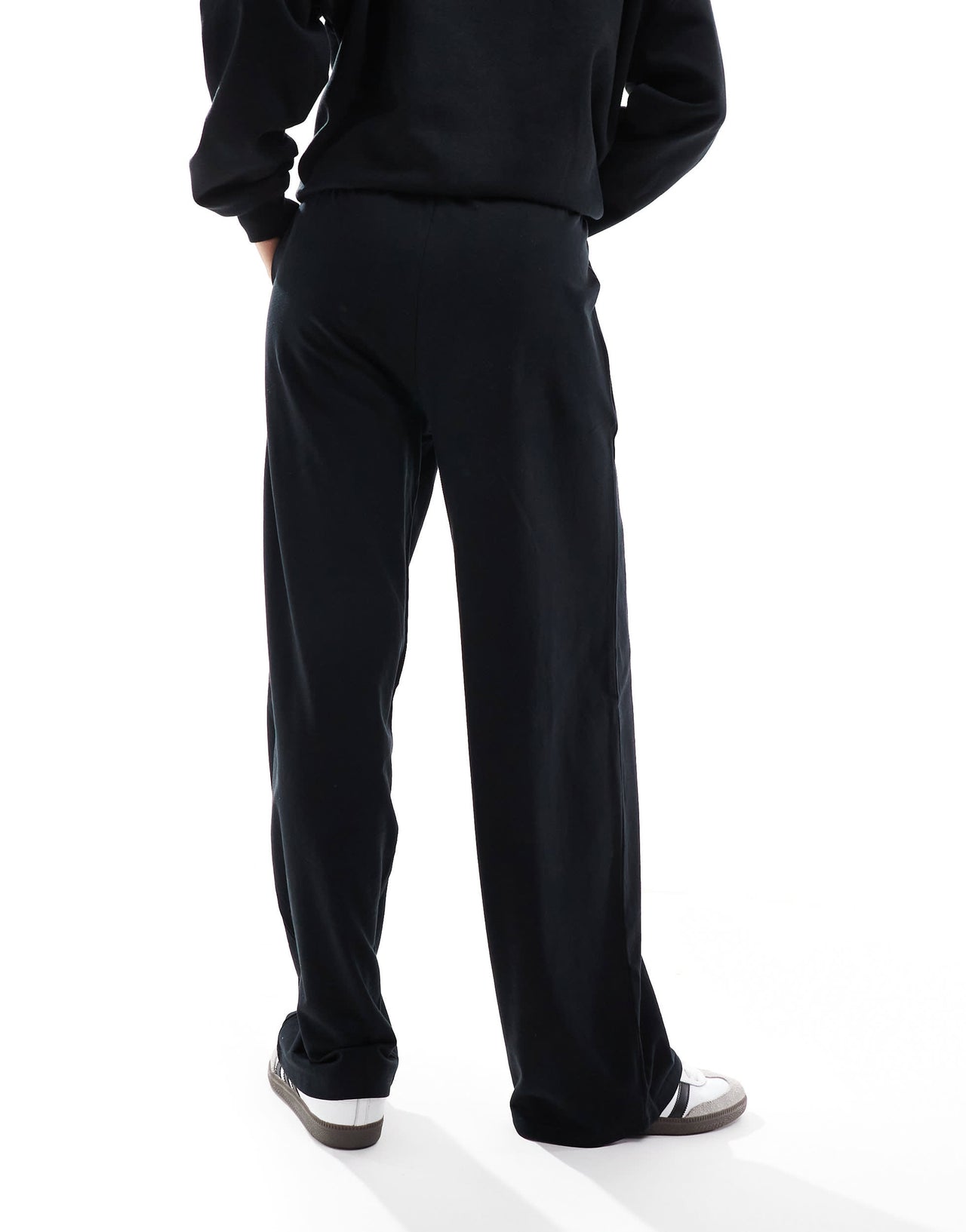 ASOS DESIGN straight leg jogger in black