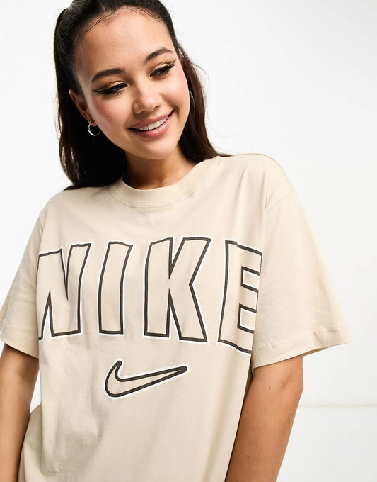 Nike varsity boyfriend t-shirt in sanddrift beige