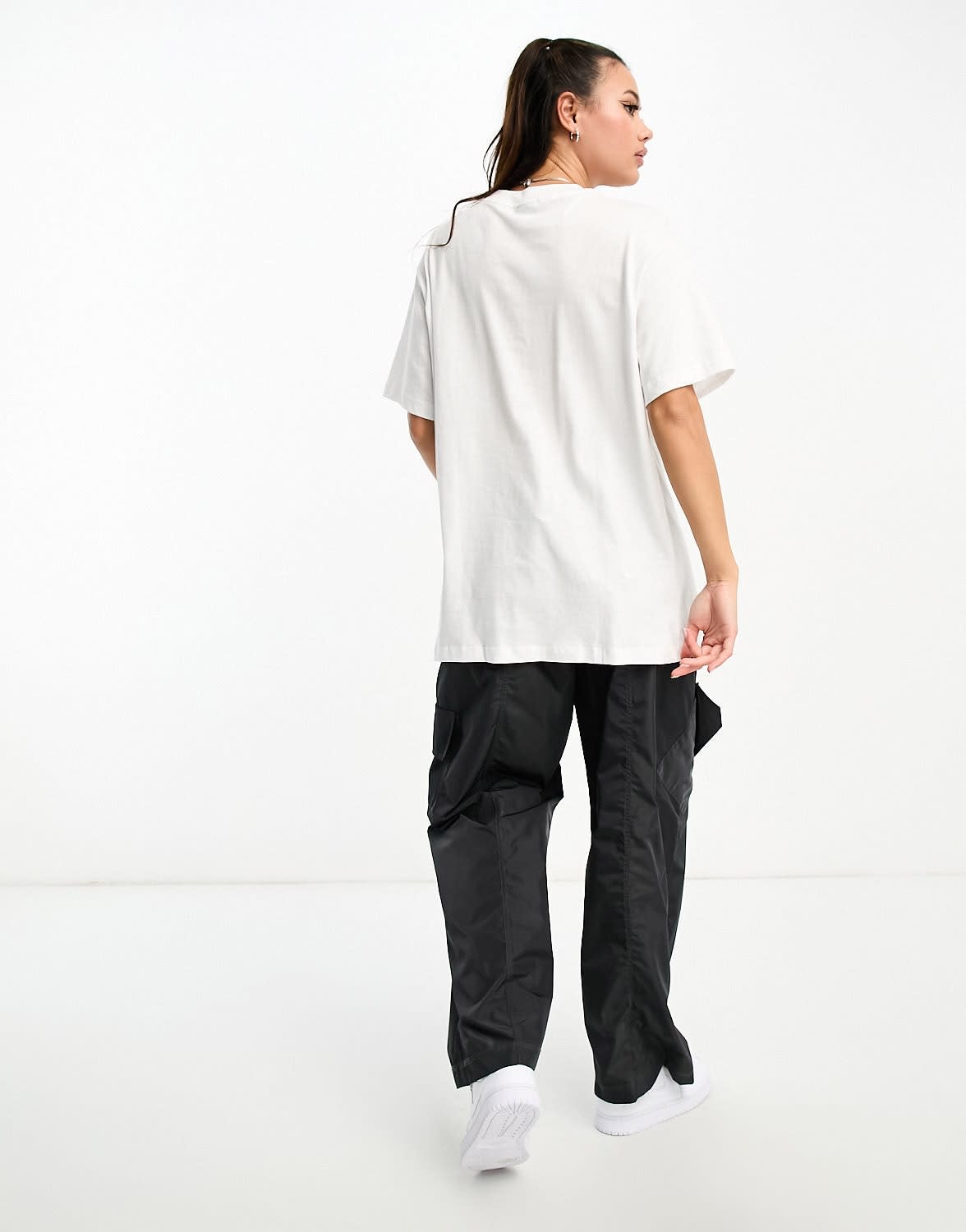 Nike varsity boyfriend t-shirt in white