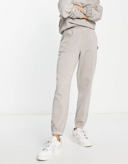 4505 ultimate joggers in oat milk