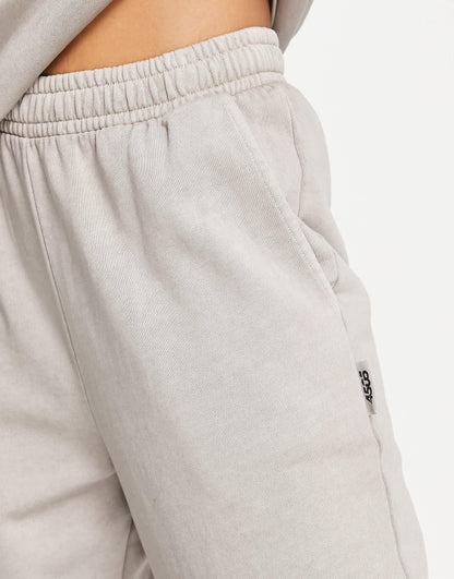4505 ultimate joggers in oat milk