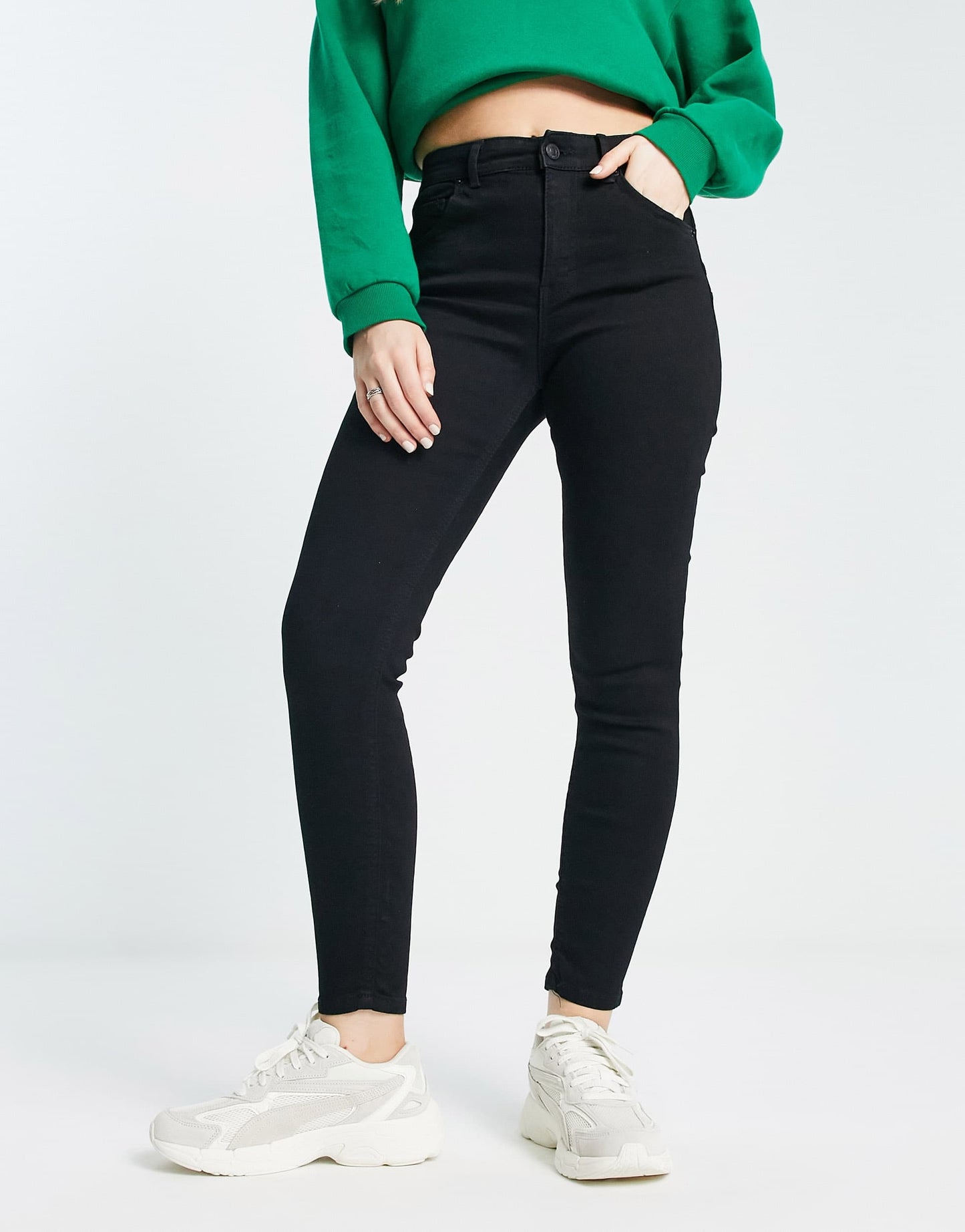 Pull&Bear push up medium waist jean in black