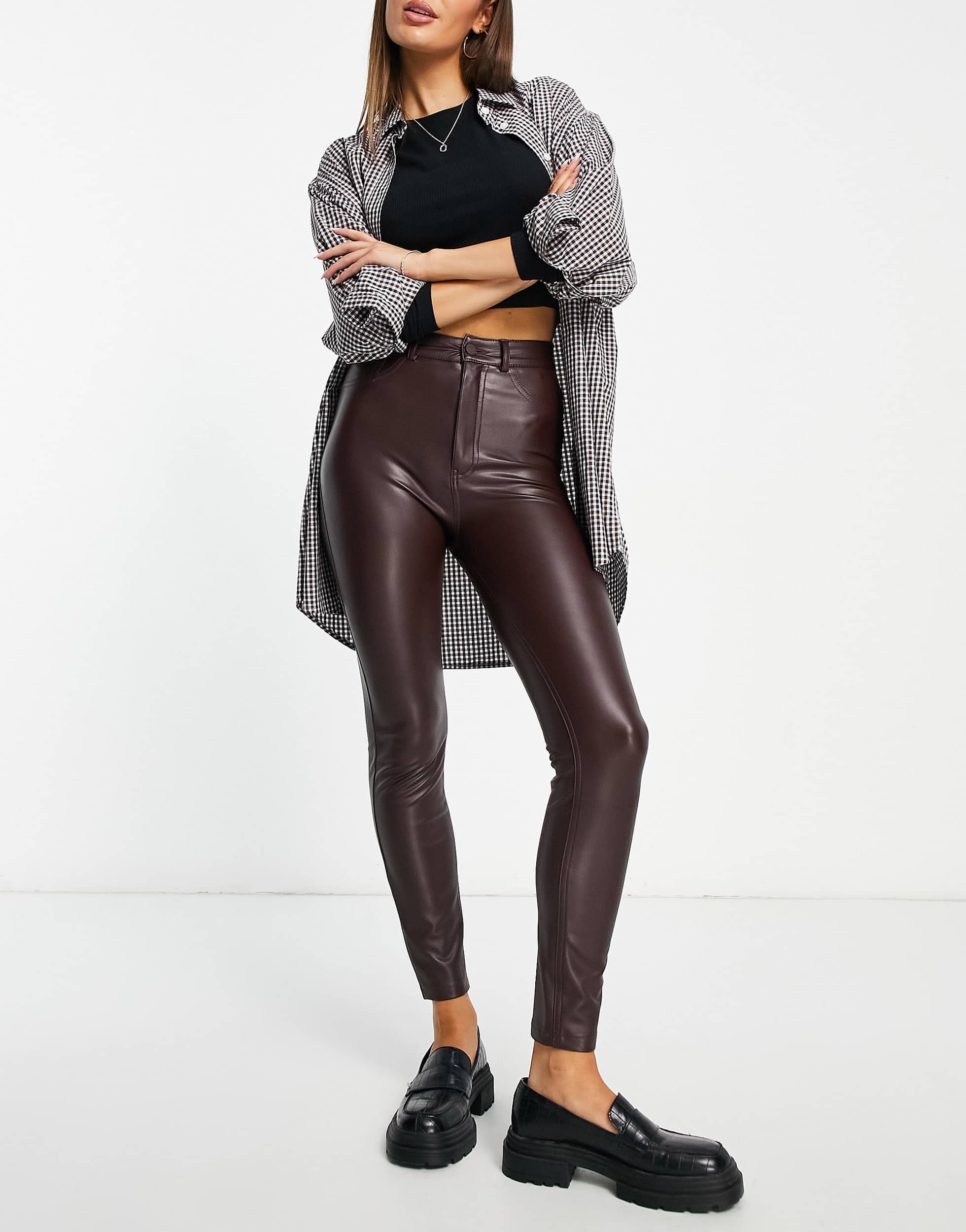 Pull&Bear high waisted faux leather skinny trousers in burgundy