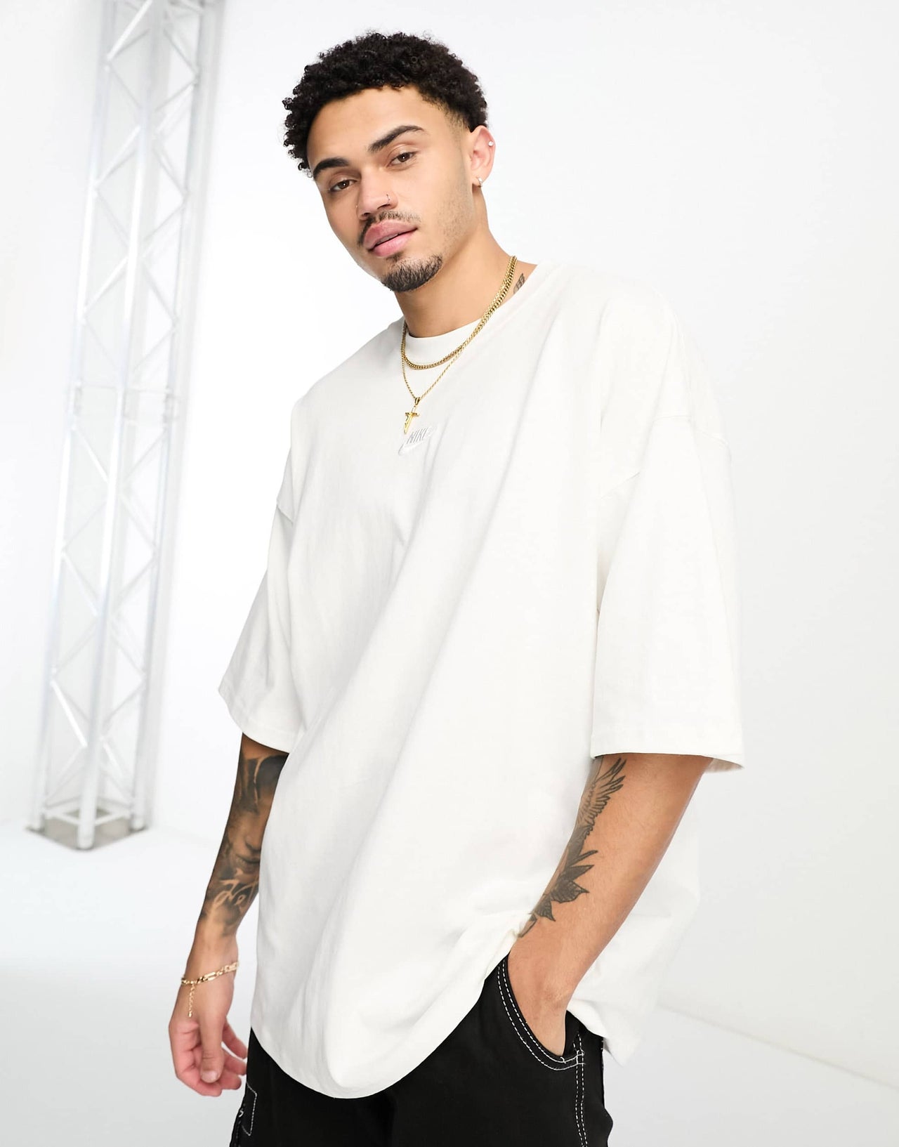 Nike OS Premium Essential Sust t-shirt in white