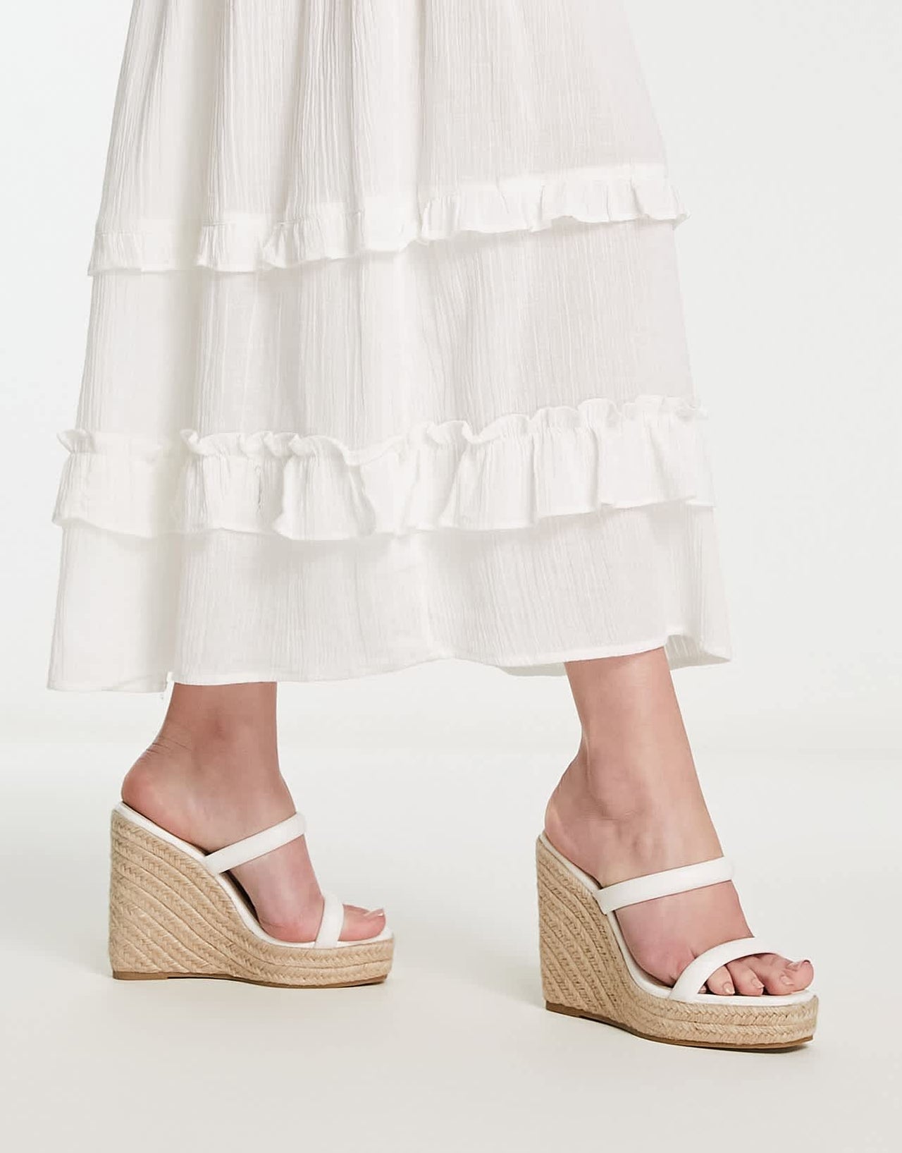 Glamorous espadrille wedge heeled sandals in white