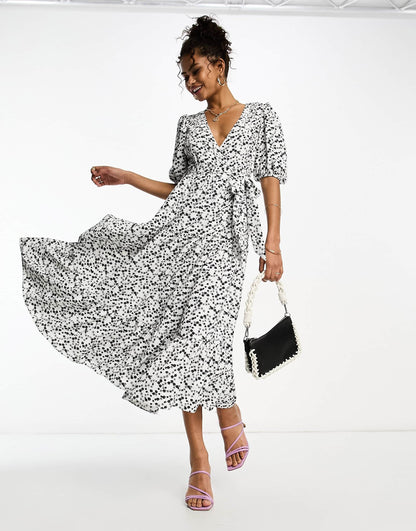 Glamorous short sleeve tie waist wrap maxi dress in black white ditsy