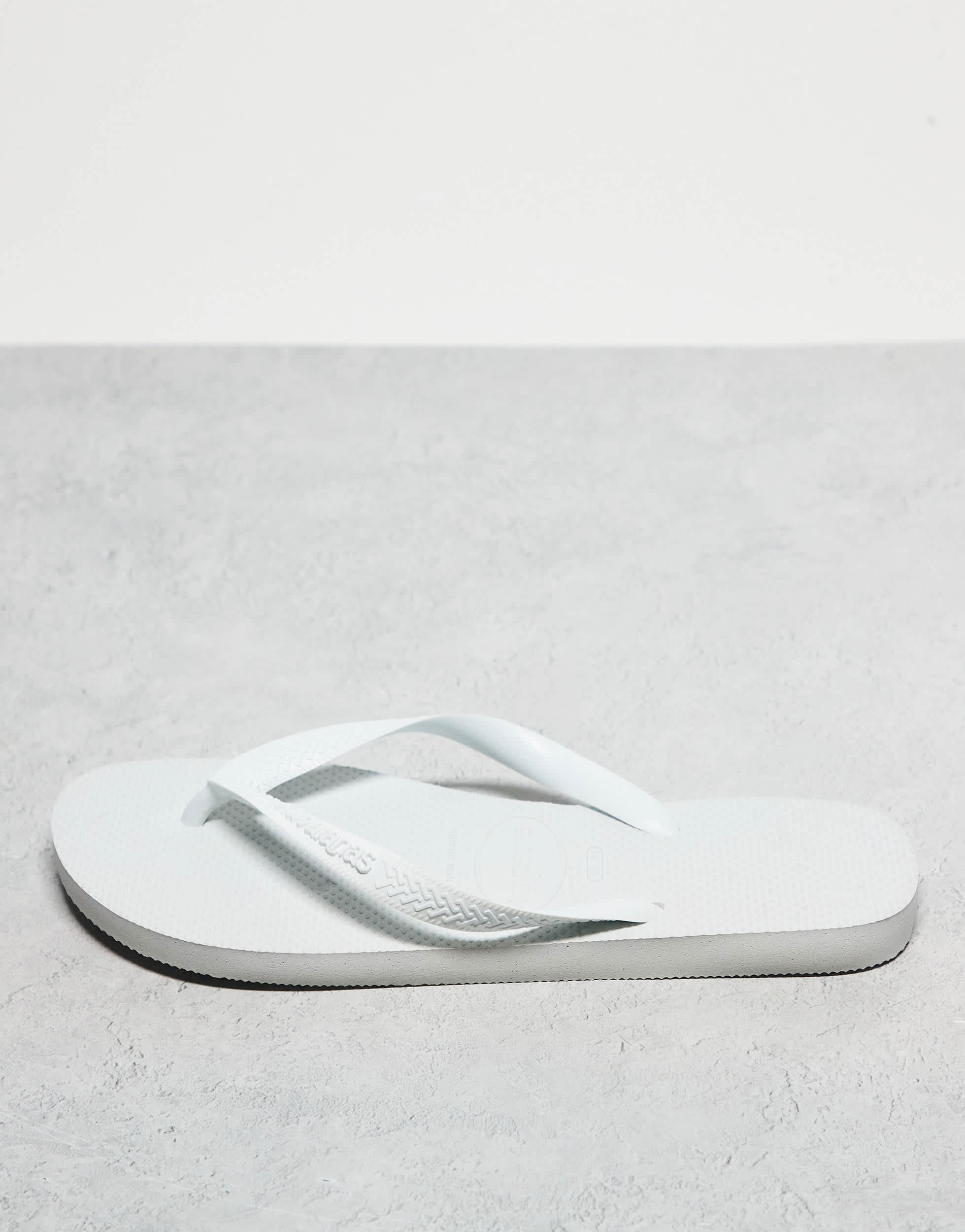 Havaianas unisex Classic Top flip flops in white