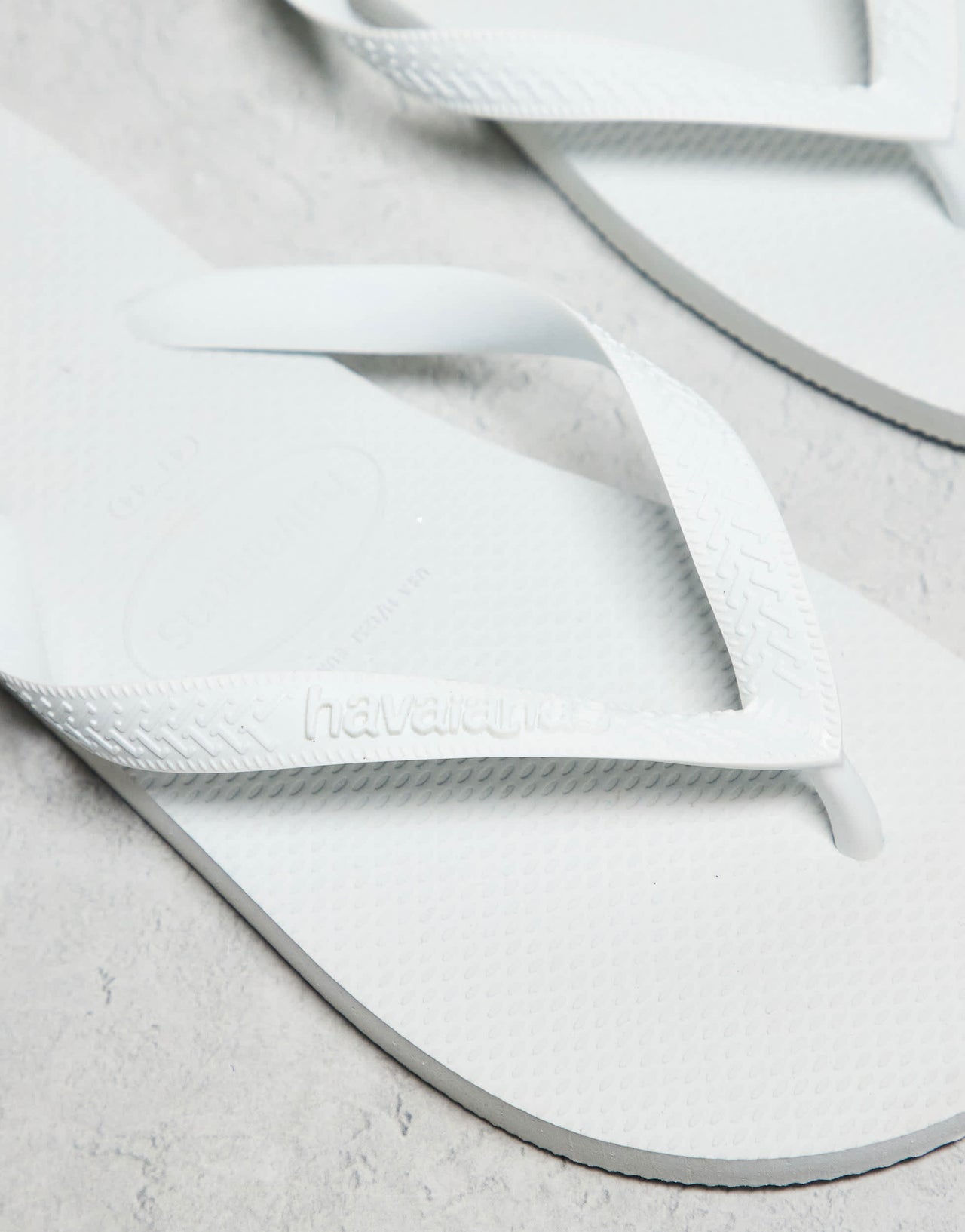 Havaianas unisex Classic Top flip flops in white