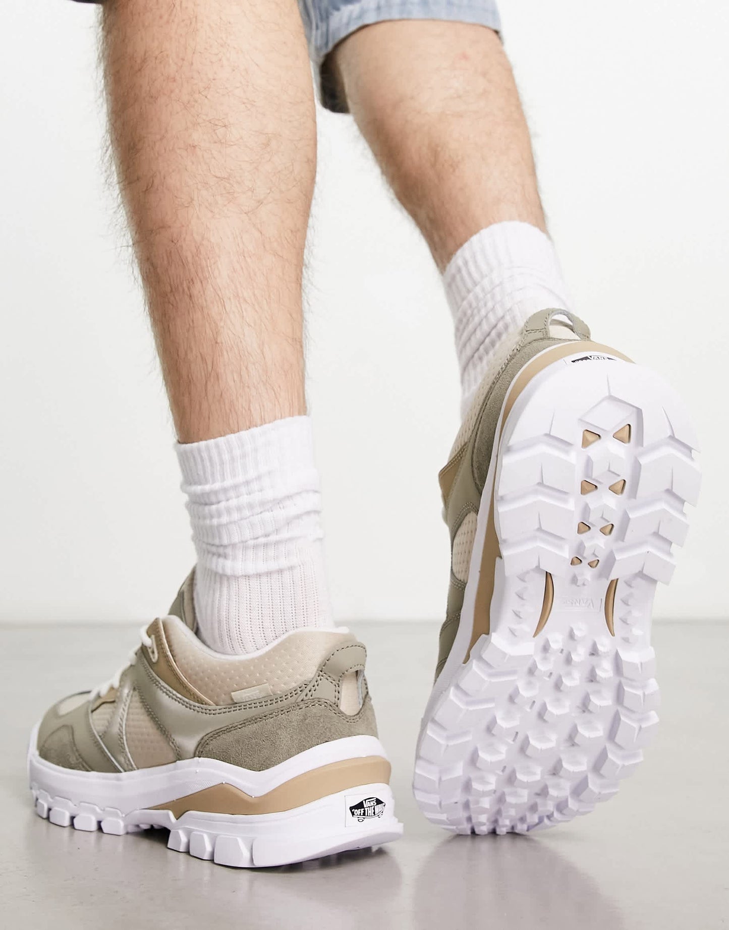 Vans AMZN trainers in beige