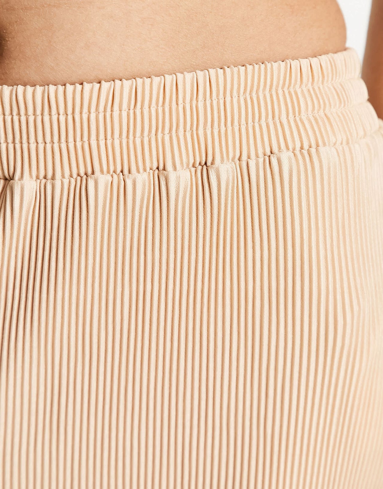 Urban Revivo plisse trousers in beige