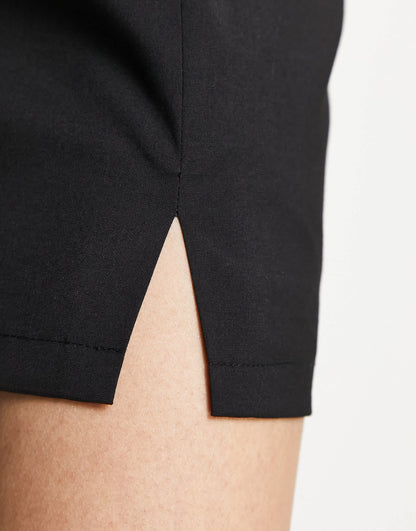 Urban Revivo mini skirt in black