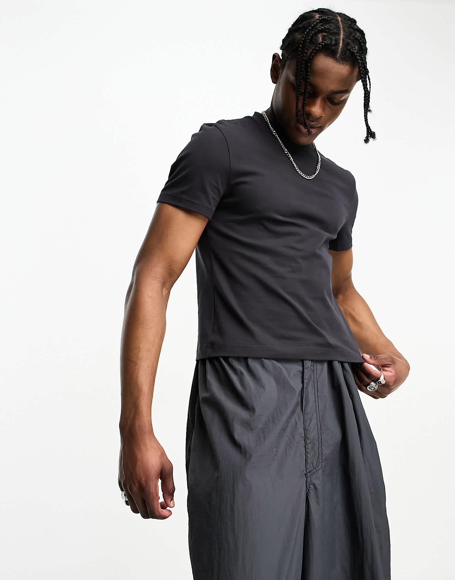 COLLUSION slim fitted short sleeve t-shirt in dark grey