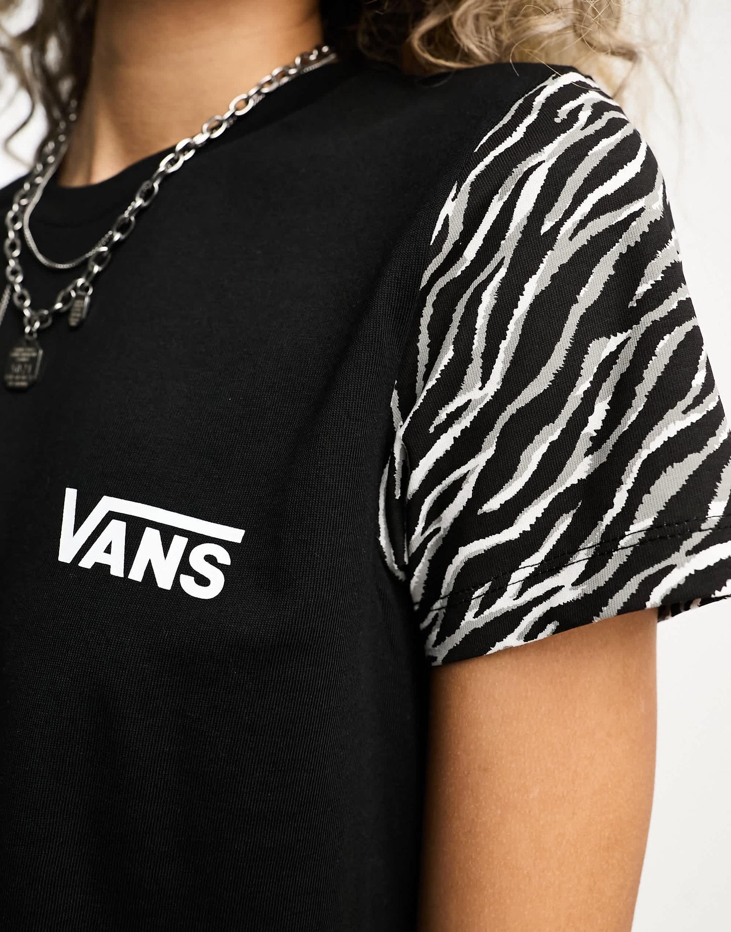Vans wyld t-shirt with animal print in black - Exclusive to ASOS
