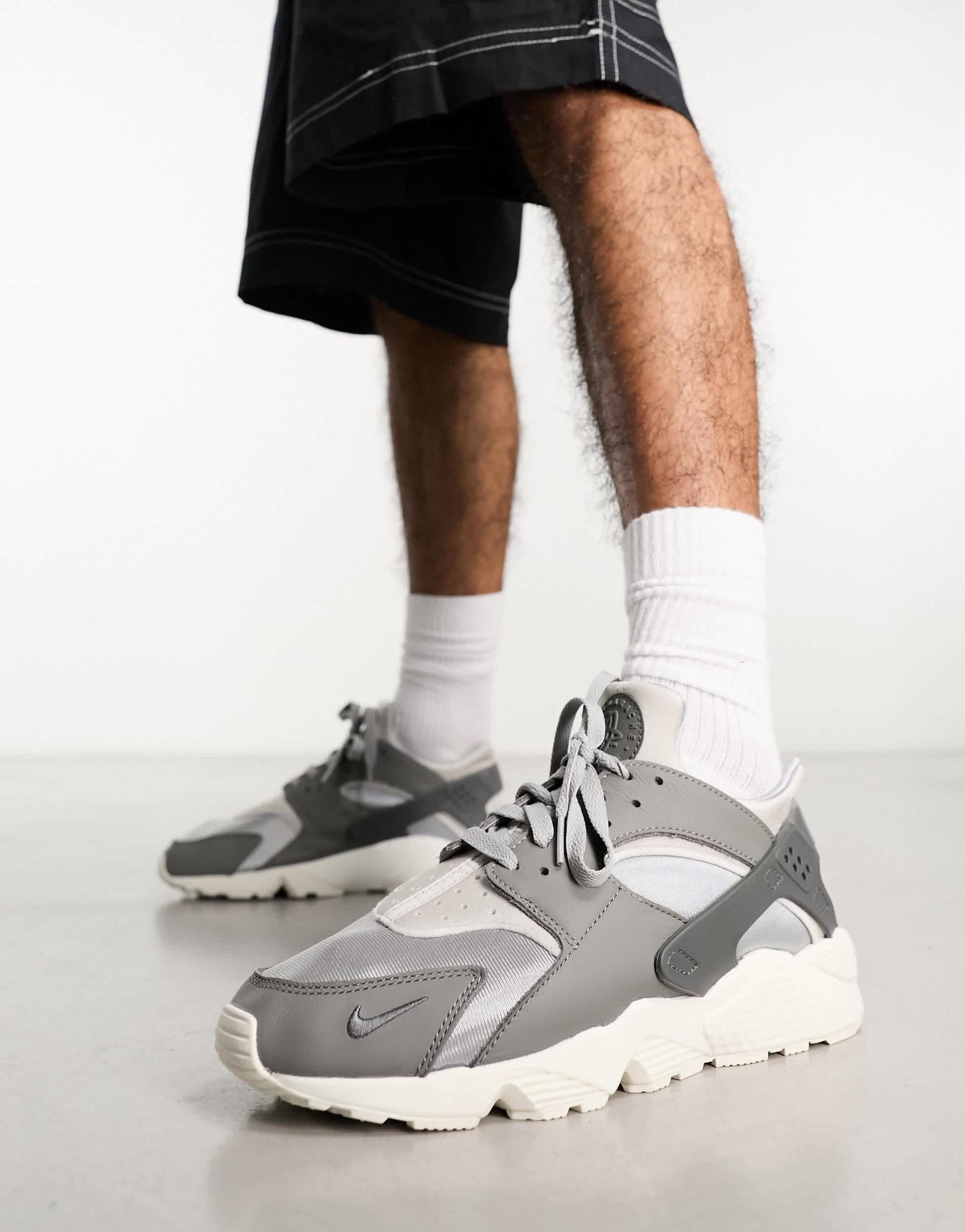 Nike Air Huarache trainers in grey