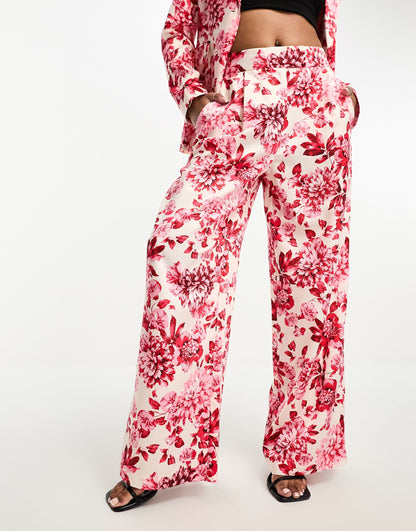 Forever New Petite satin trouser co-ord in red floral print