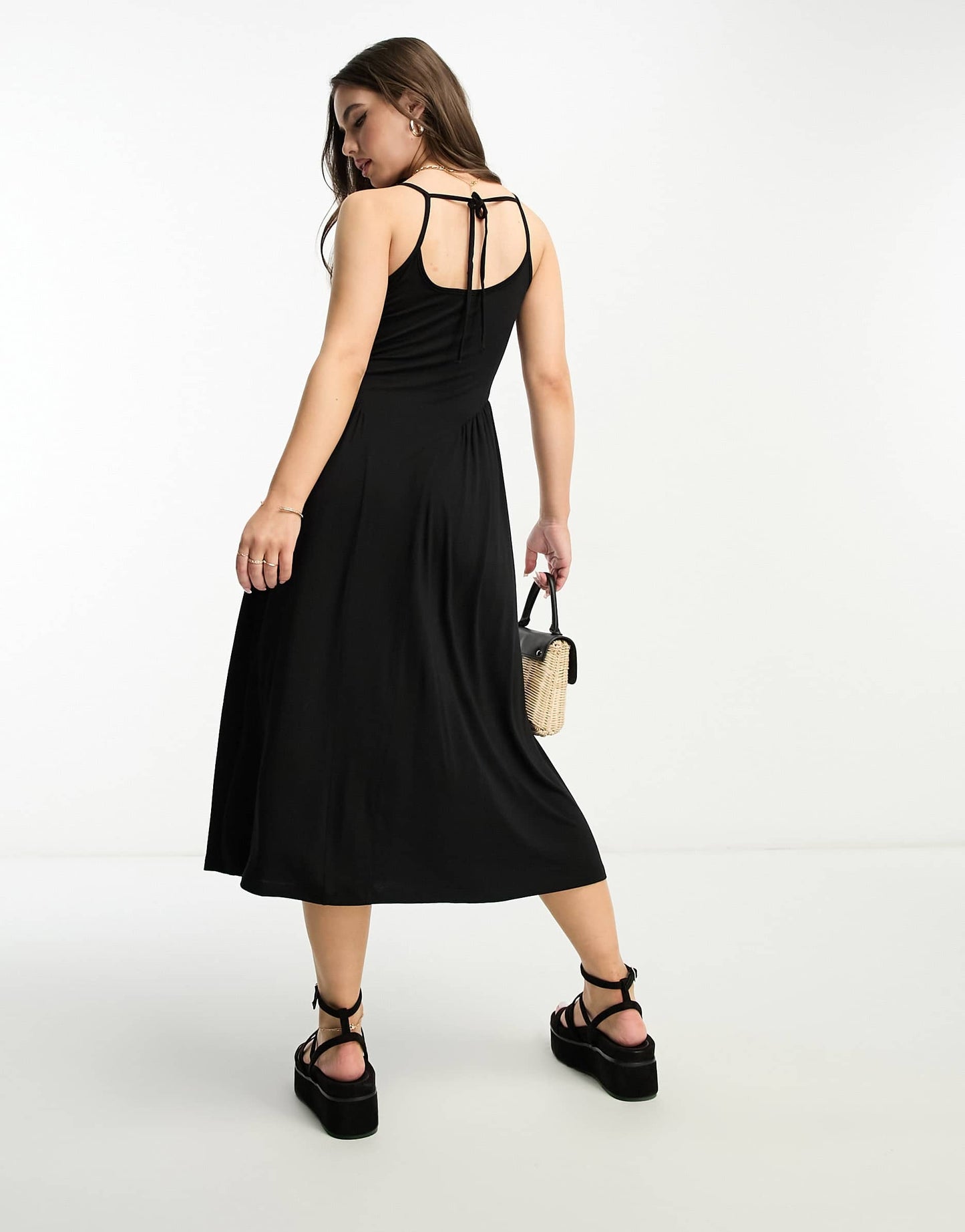 ASOS DESIGN Petite scoop neck strappy midi dress with side seam detail in black&nbsp;