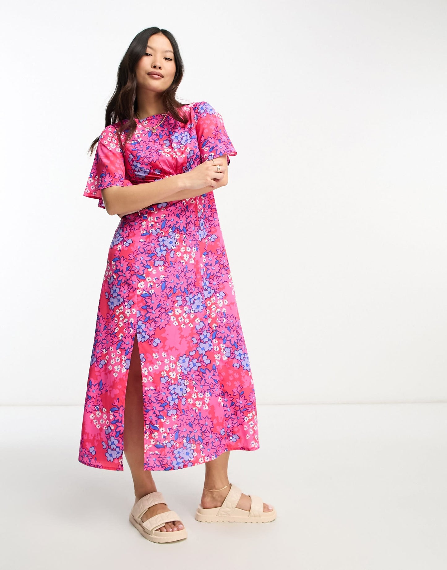 Influence Petite flutter sleeve midi tea dress in red and blue floral print