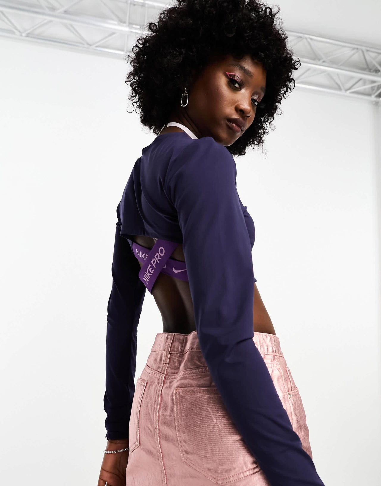 Nike Pro Training Femme Dri-Fit long sleeve crop top in purple