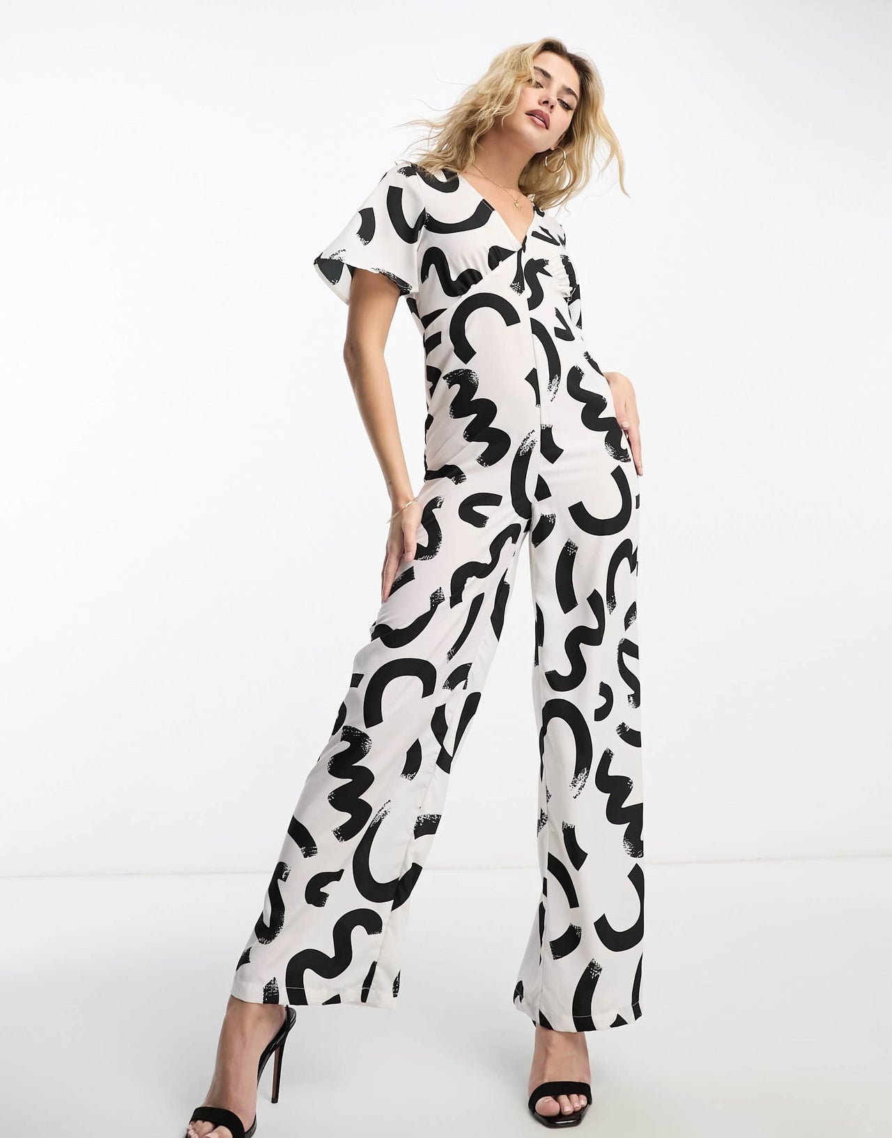 Vero Moda wide leg jumpsuit in mono abstract print