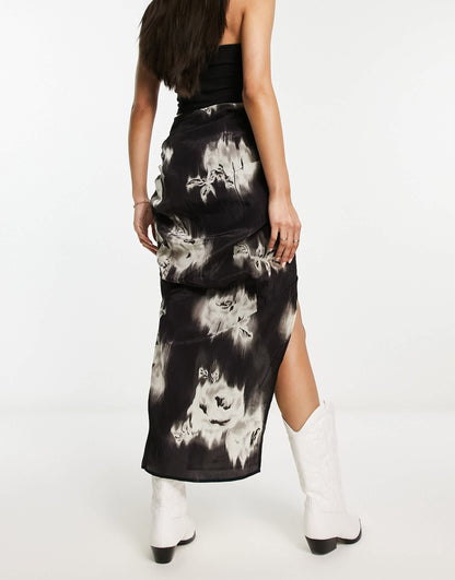 Urban Revivo printed satin slip midi skirt in black